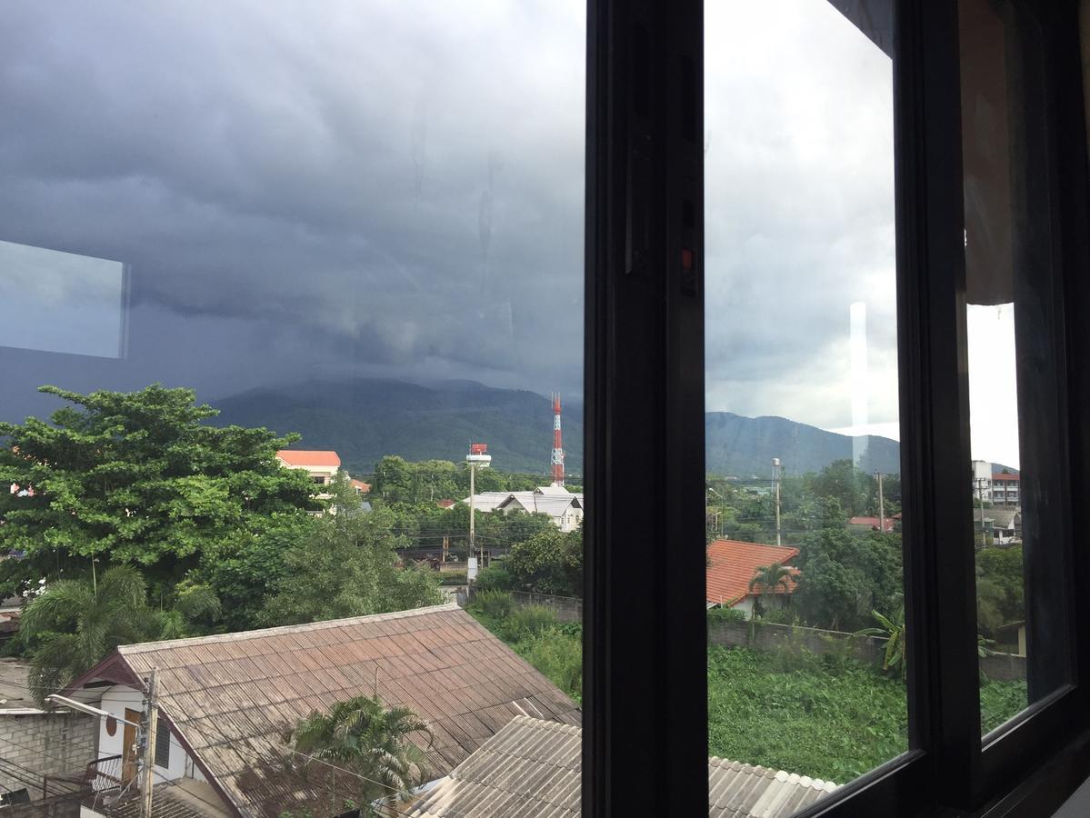 Chiangmai Hometel Chiang Mai Buitenkant foto